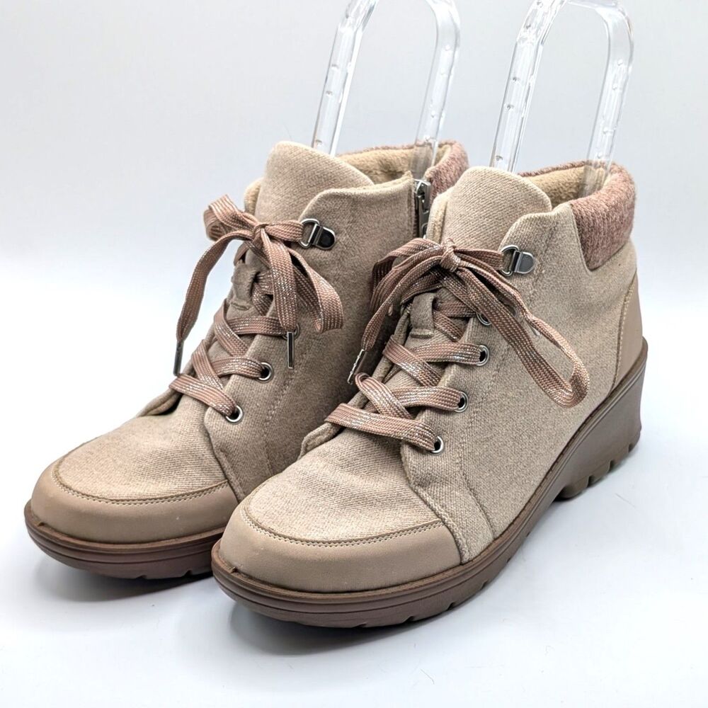 BZees Brooklyn Ankle Boot Beige Women's Size 10M Fully Washable!
